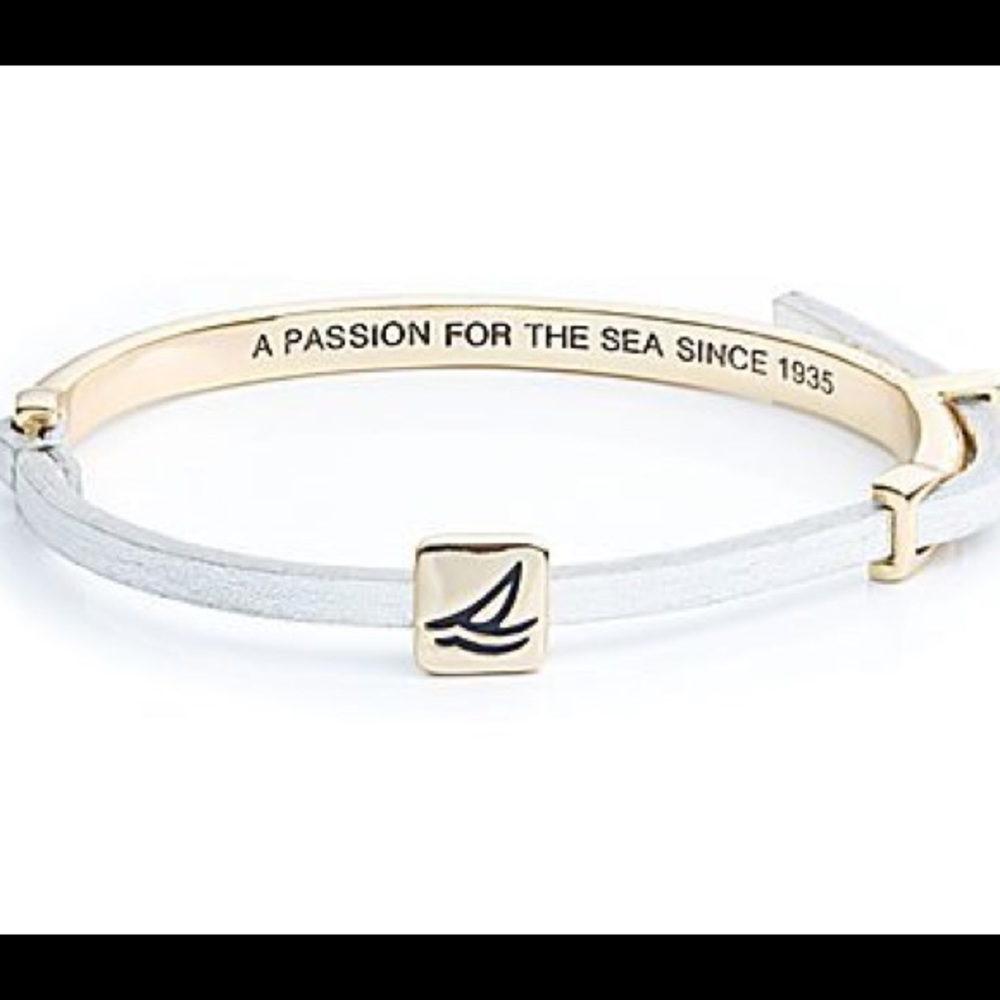 NWOT Sperry charm bracelet